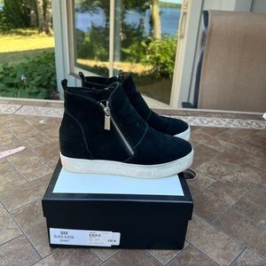 J Slides black Shay Wedge Sneaker sz 8